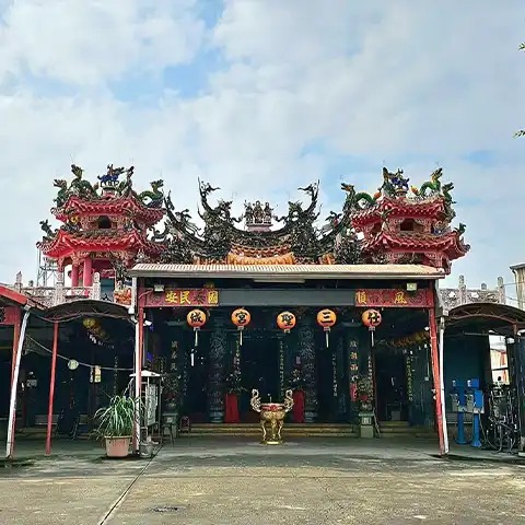 拜好廟求好運 - 好廟介紹 #三聖宮 🙏主祀：溫府千歲王爺 📌地址：屏東縣鹽埔鄉仕絨村北還路2-1號... | Facebook
