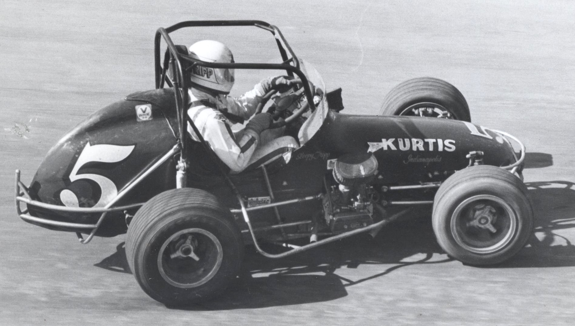 Sprintcarstats - Sept 7, 1975 Terre Haute, IN (Hut 100) 1 Pancho Carter ...