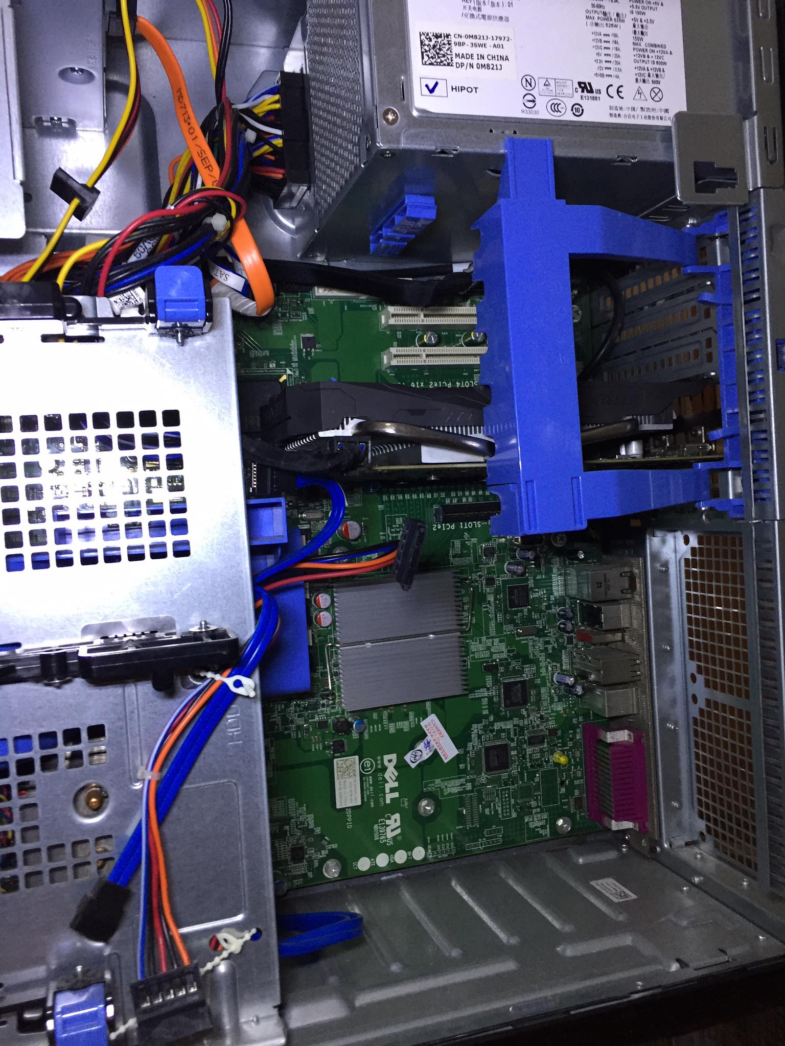 Dell Precision T3500 Specifications: Intel Xeon W3690 (upto 3.73 
