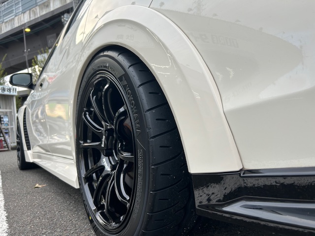 シビックタイプRに「RZ-F2 18-9.5J」と「ADVAN Neova AD09 265/35R18