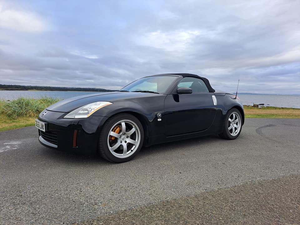 What a beautiful night!!! I love the sound of a 350 Z ￼ 😎😎😎😎