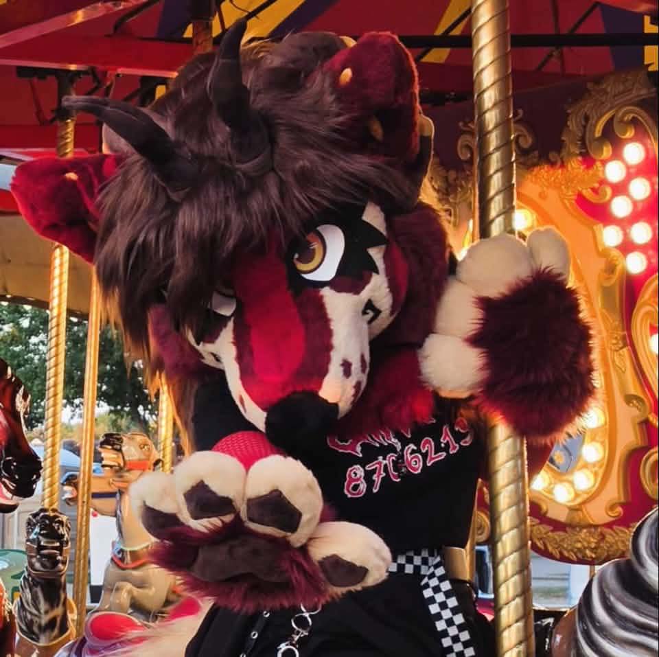 What’s the most common incorrect thing people say about your fursona ...