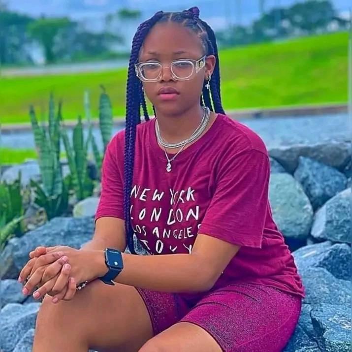Queen Ella | Lagos