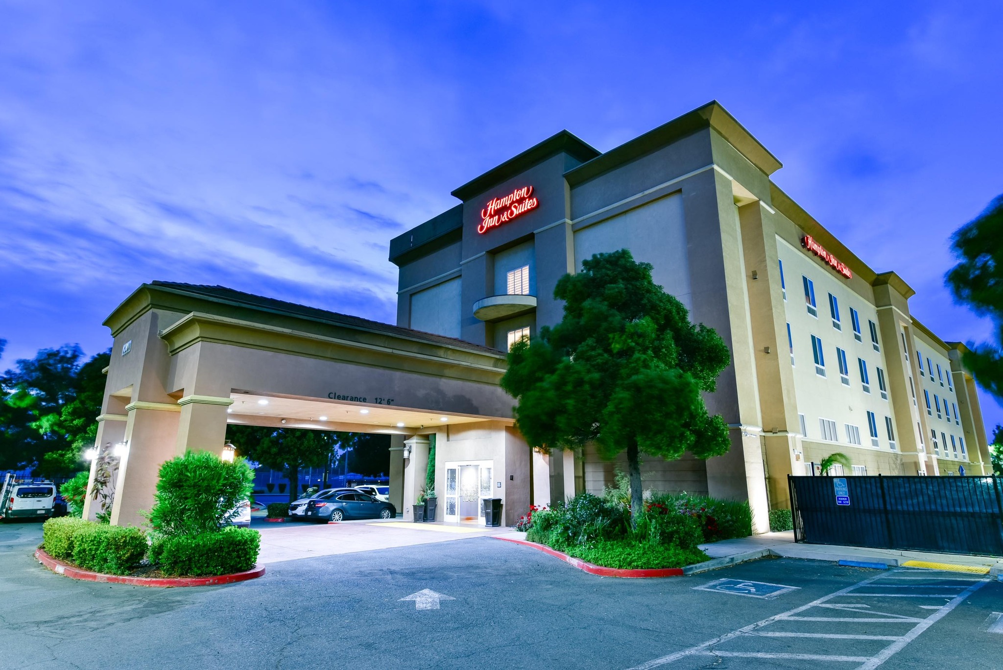 Hampton Inn and Suites Pittsburg | Pittsburg CA