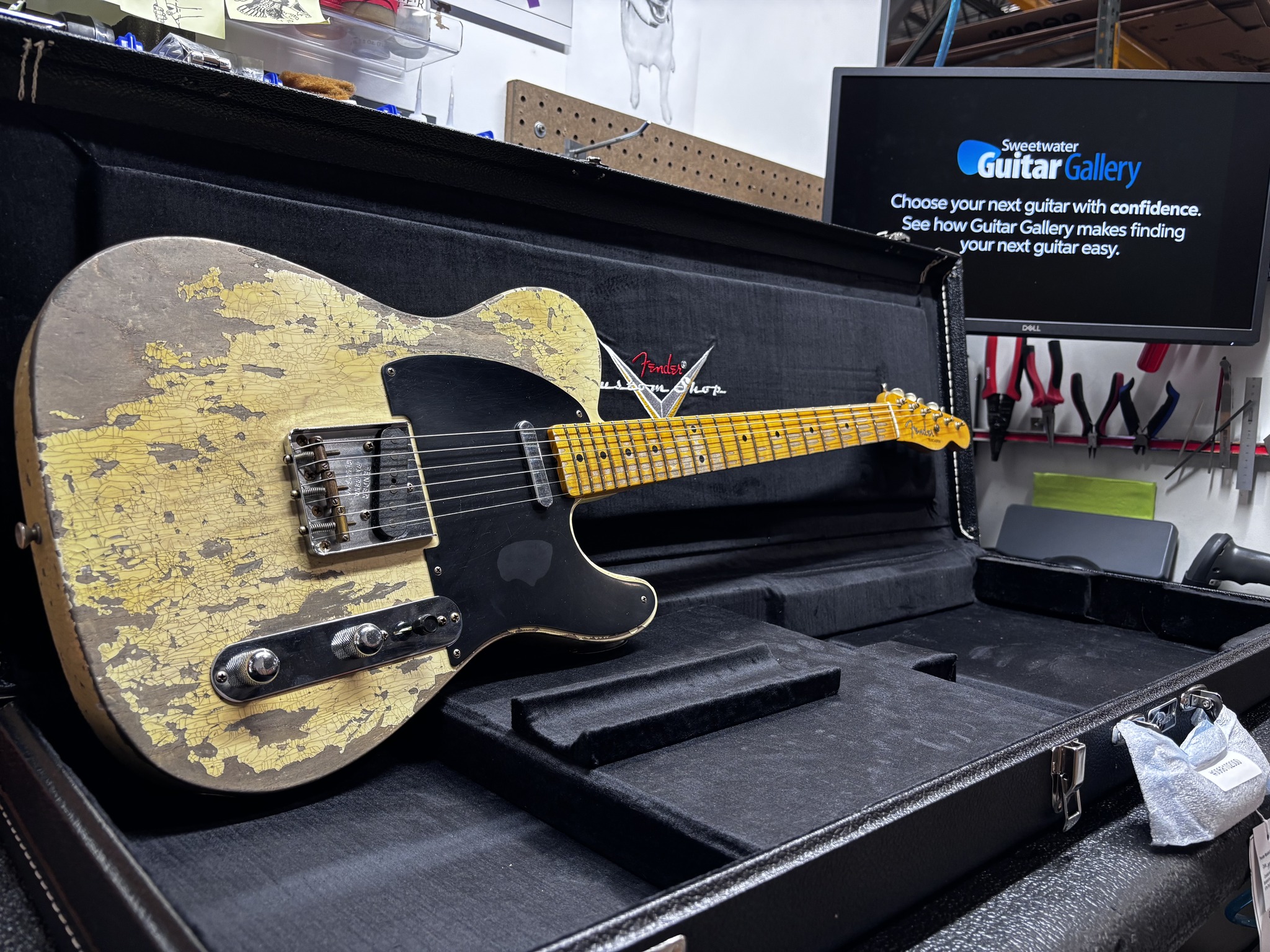Say hello to this week's feature: a Fender Super Heavy Relic'd '54