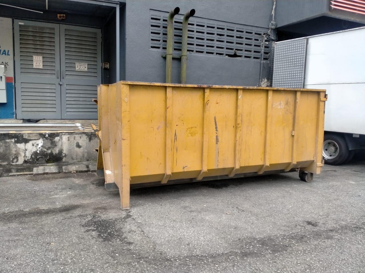 RVS METAL ENT - Perkhidmatan Menyewa Tong RORO