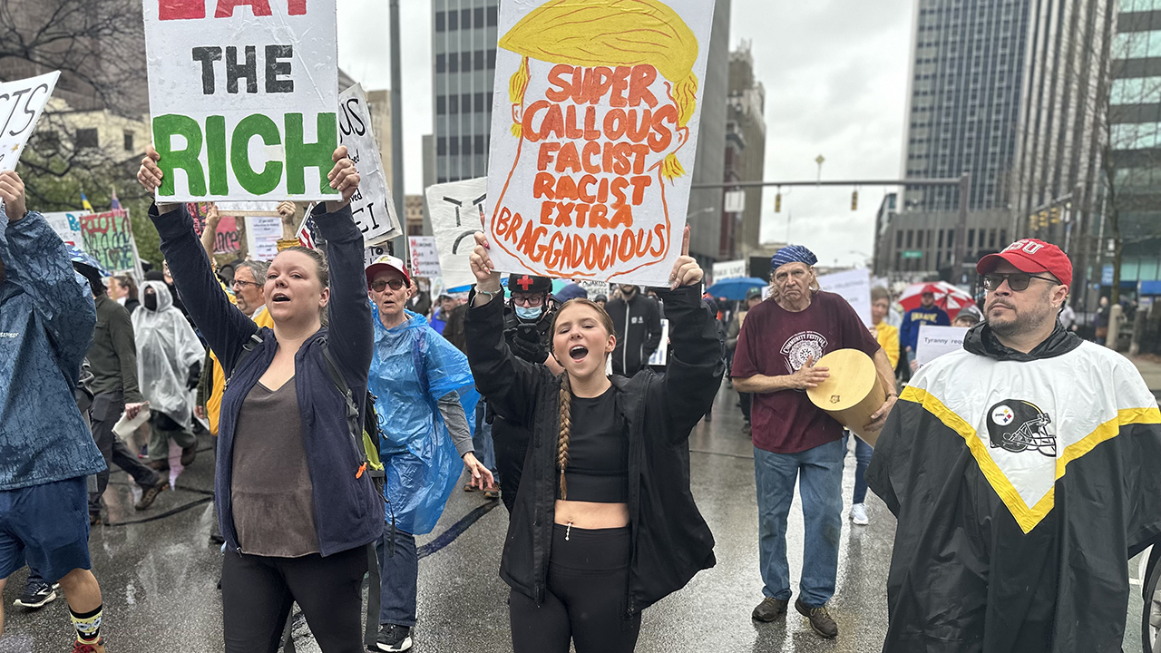 WSYX ABC 6 - PHOTOS: Thousands of anti-Trump protesters... | Facebook