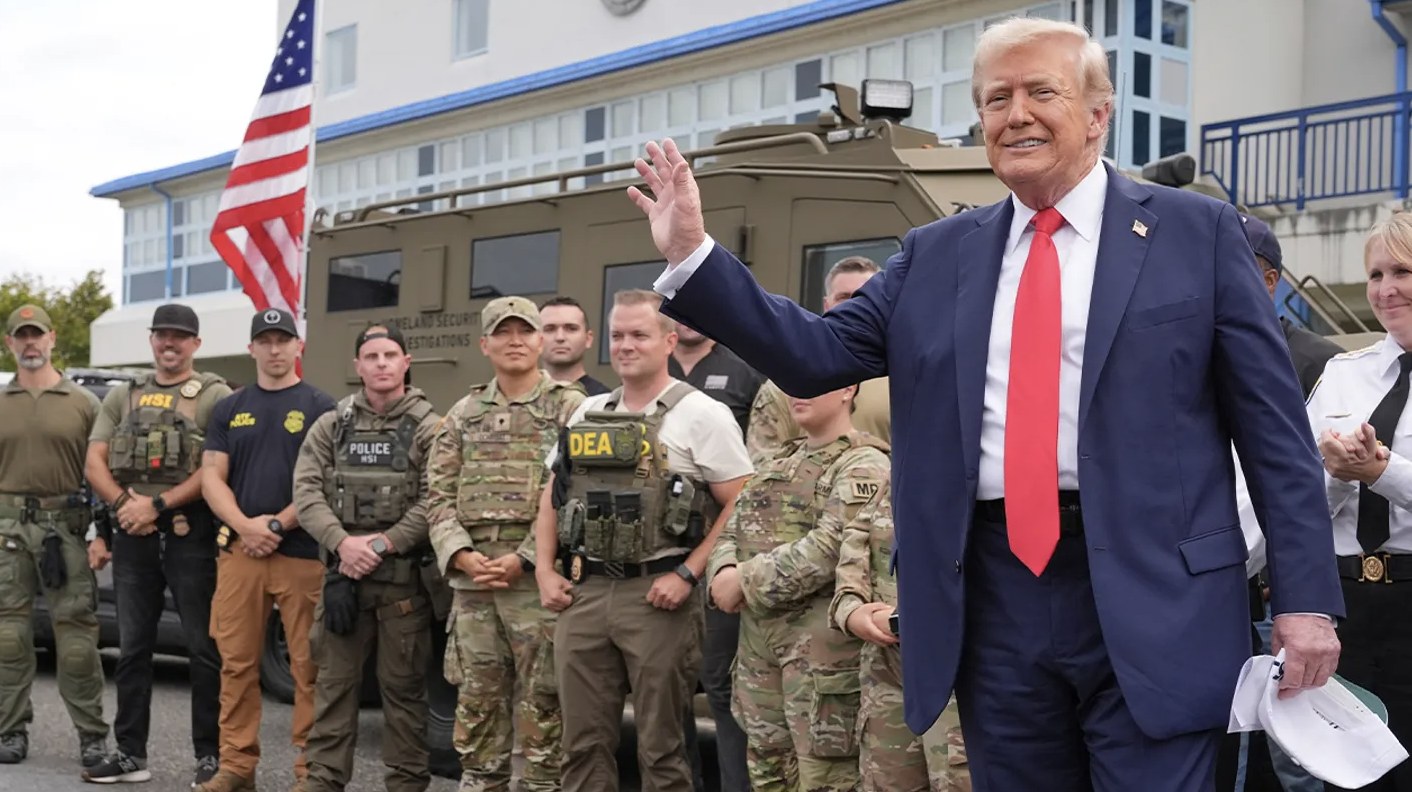 Secure - This is what leadership looks like. 🇺🇸 President Donald J ...