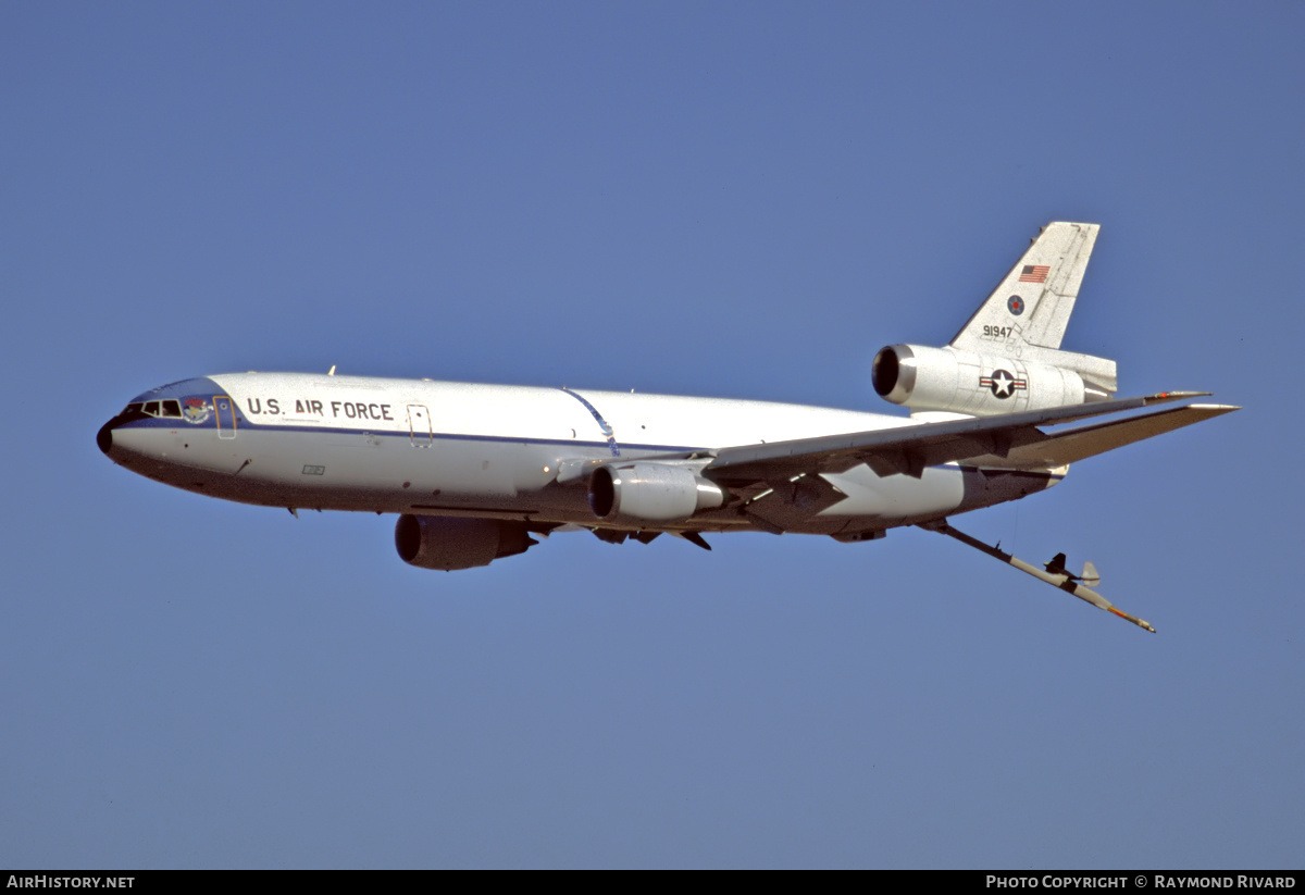 Imagine how exciting those refueling scenes could be today!