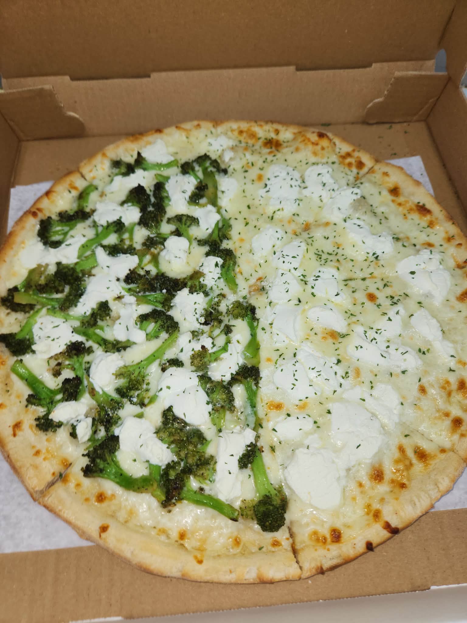Nonnos Pizzeria Nutley, NJ Garlic Broccoli Pizza Review