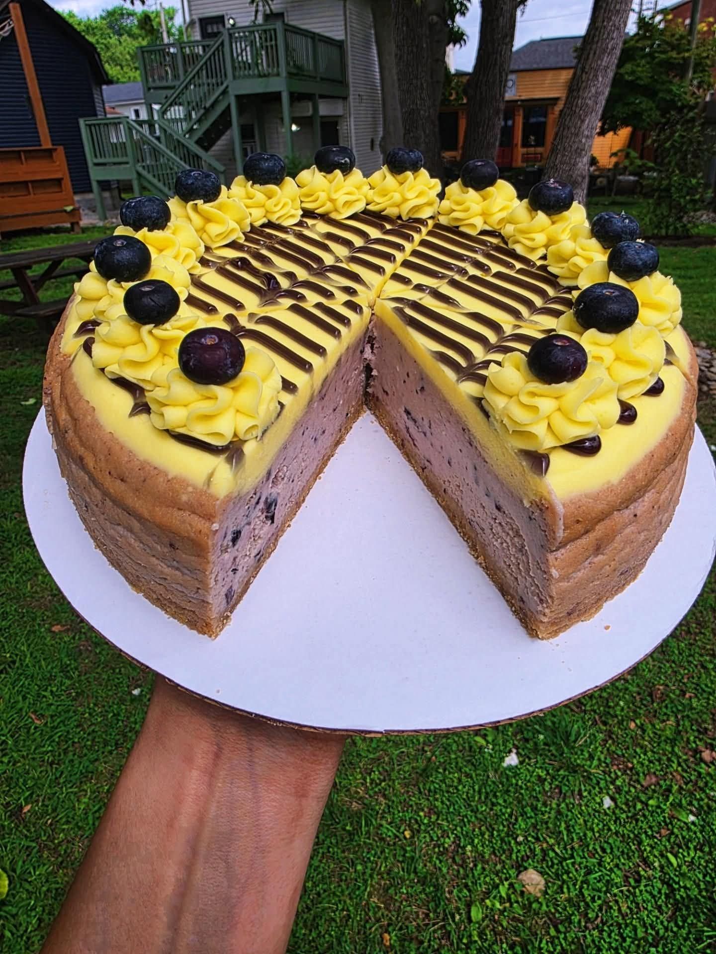 cheesecake様 Big Nita's Cheesecakes Lemon Blueberry Deluxe cheesecake 🍋🫐