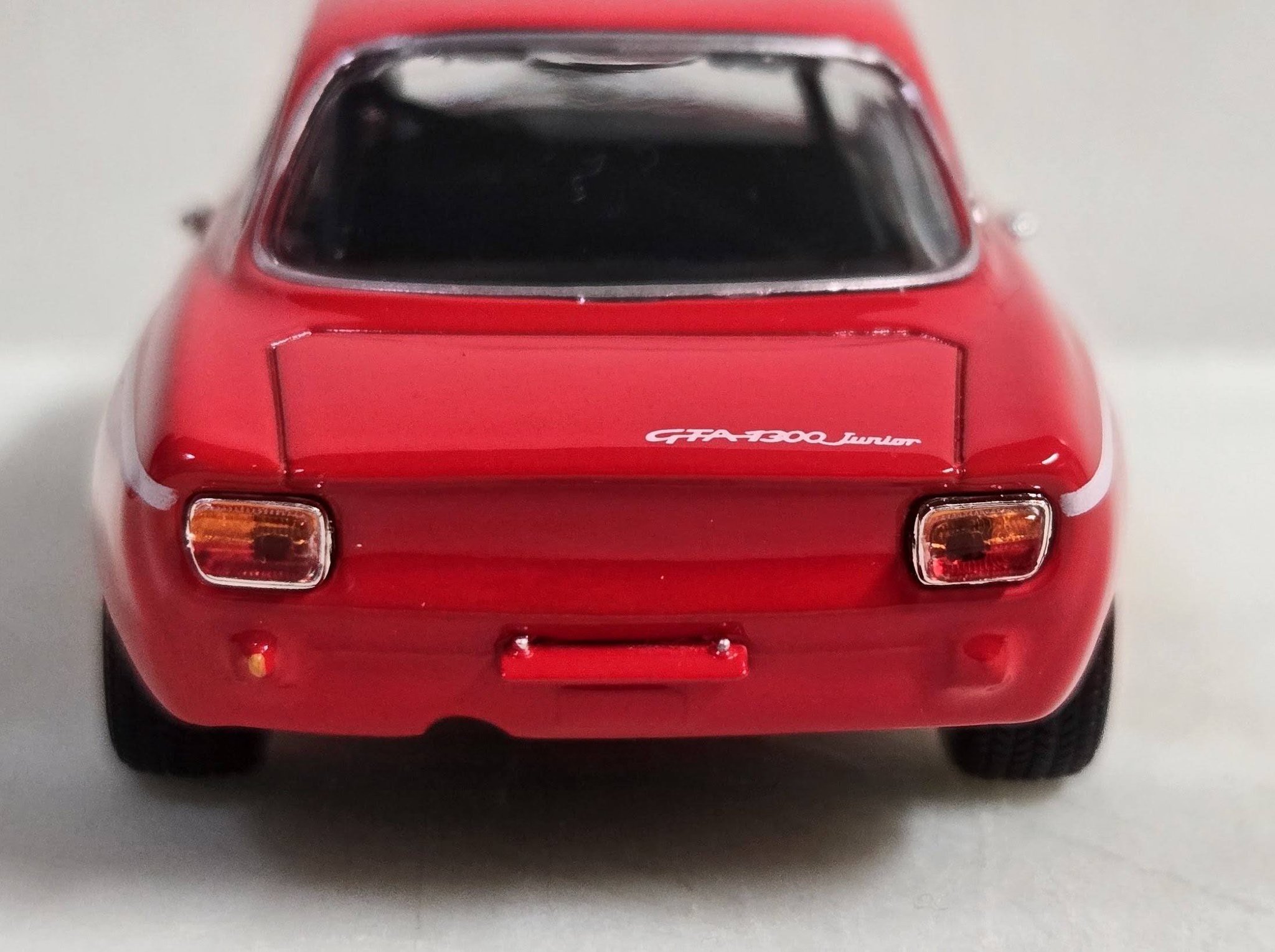 1968 Alfa Romeo GTA 1300 Junior 1/43 Diecast Model by Maxichamps
