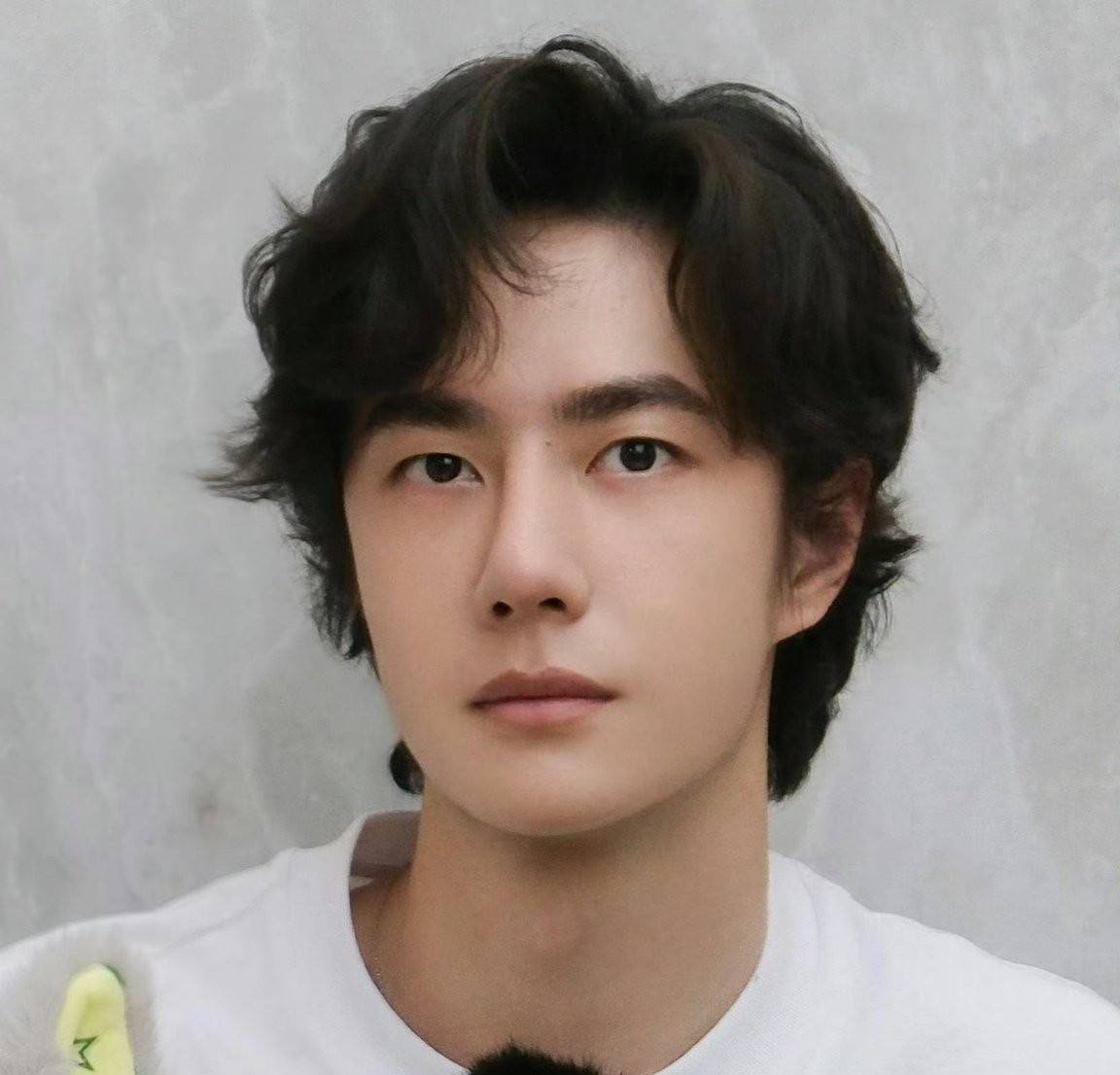 𝐔𝐍𝐈𝐐-王一博 (@0508WANGYIBO) • Facebook