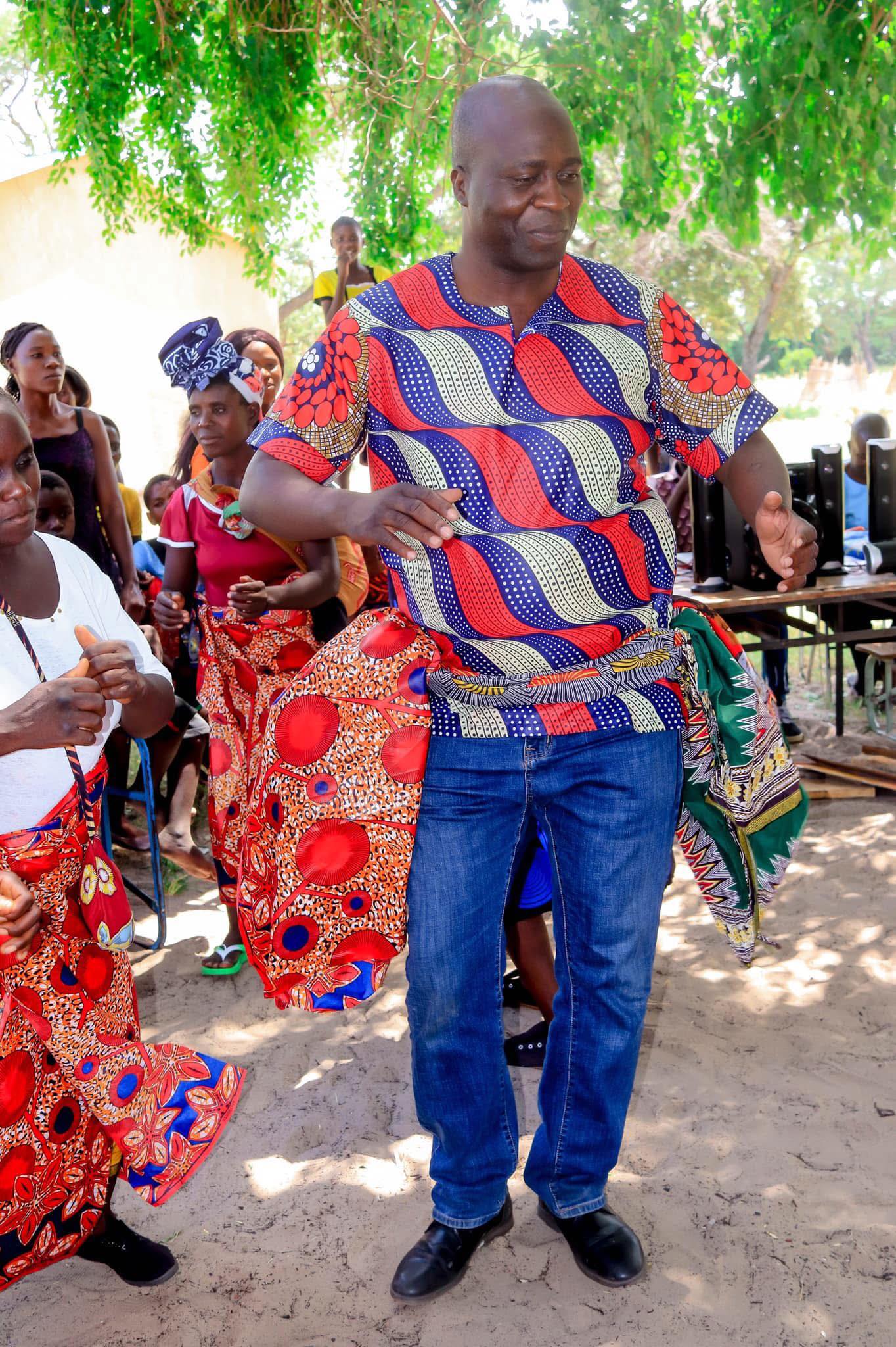 Barotseland - Siwamba saka sibonahala bunolo!! Sioma MP Hon Kaliye ...