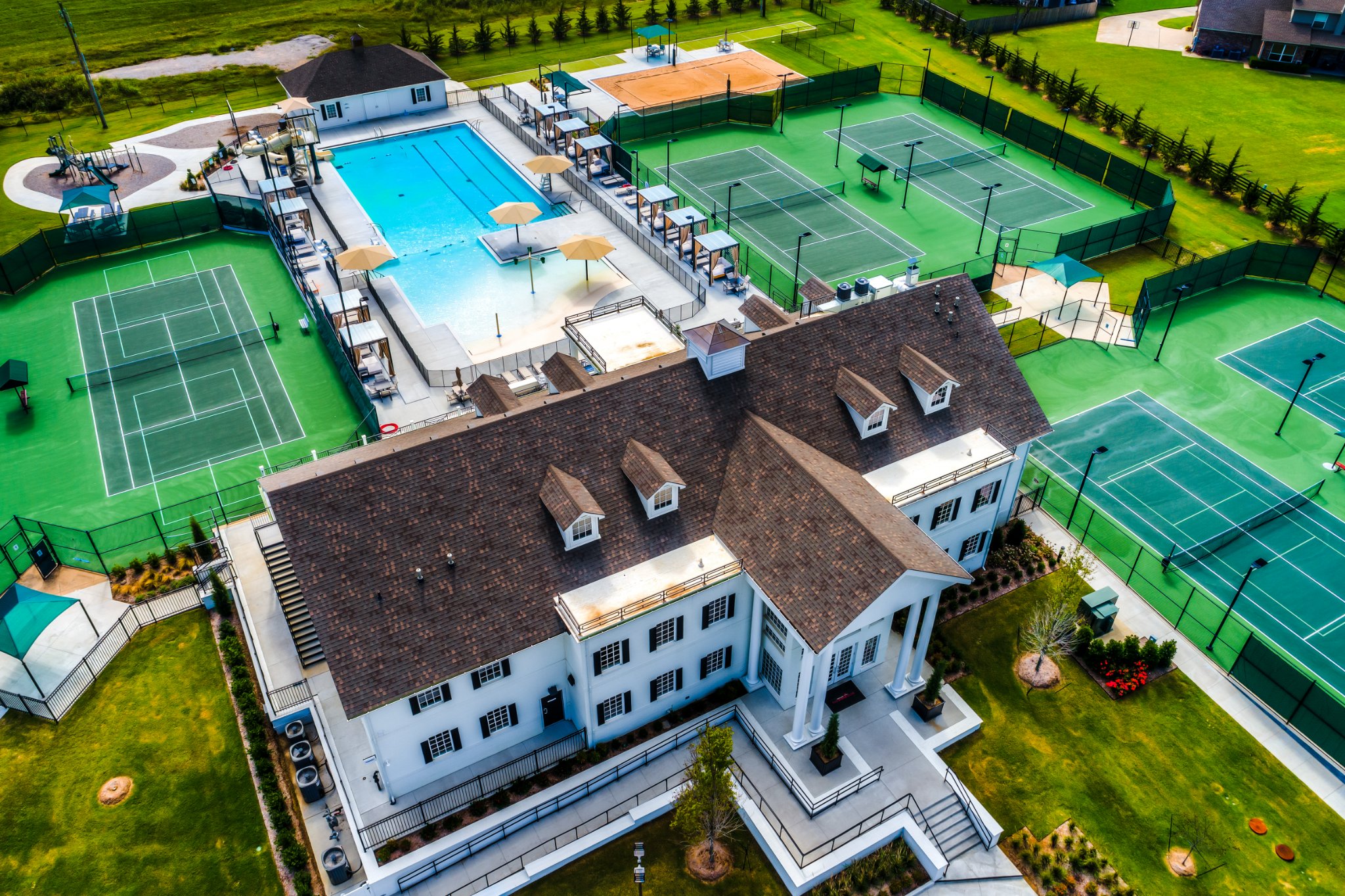 The Ridge Club - Happy Wednesday! As a reminder, the pool...