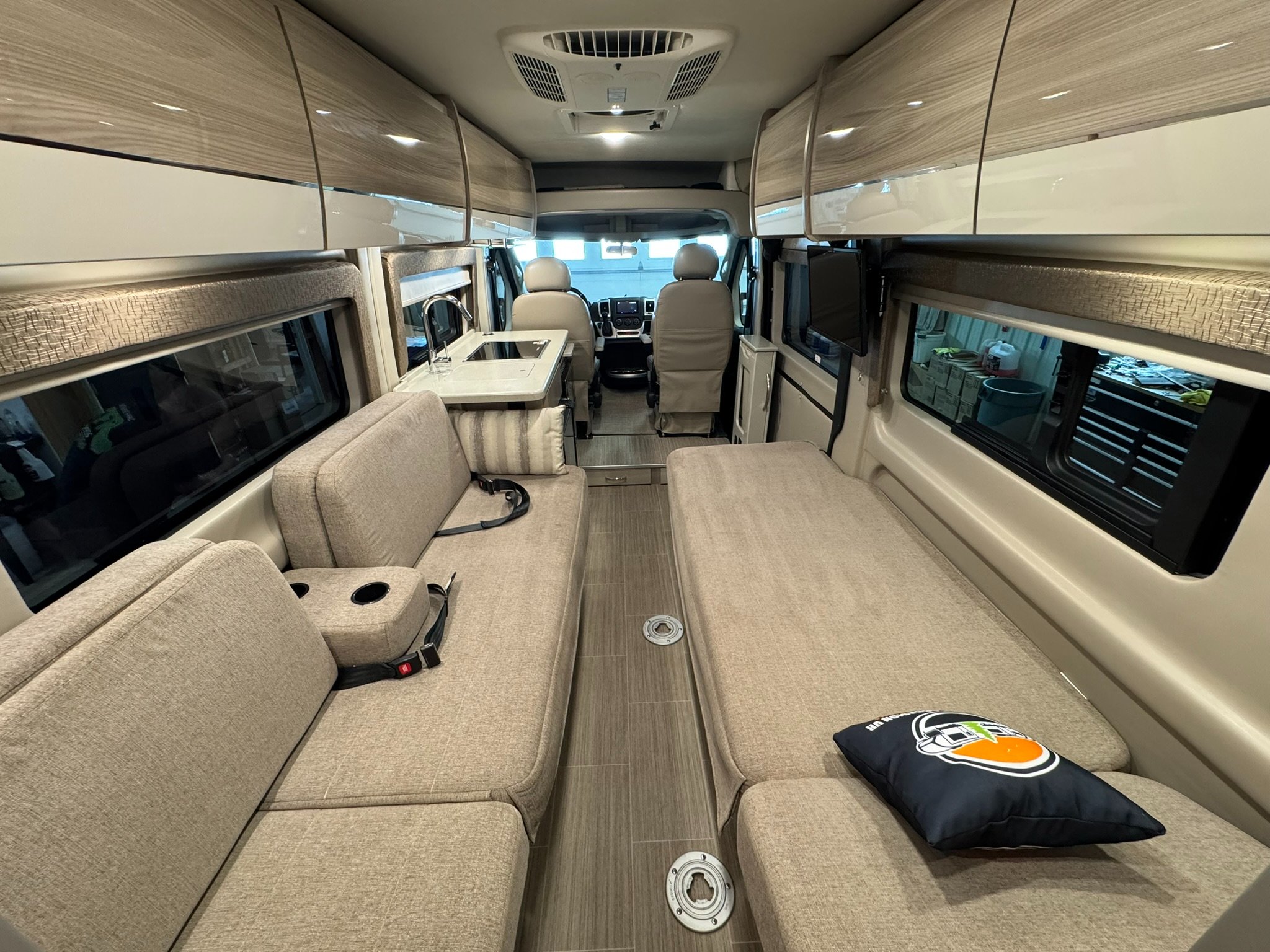 2022 Motorisé Classe B RAM PROMASTER THOR SEQUENCE 20L ( GARANTIE 6 ANS ...
