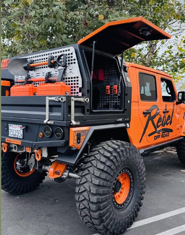 Beadlocked - 📷:Rebel Off Road Bobbed gladiator tray! Rear end departure ...