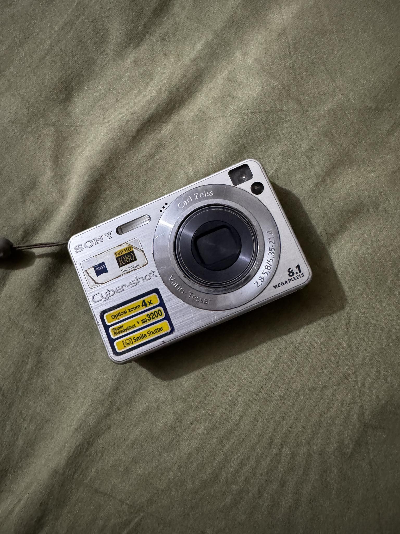 Need a battery charger & Card reader for sony cybershot dsc w360
