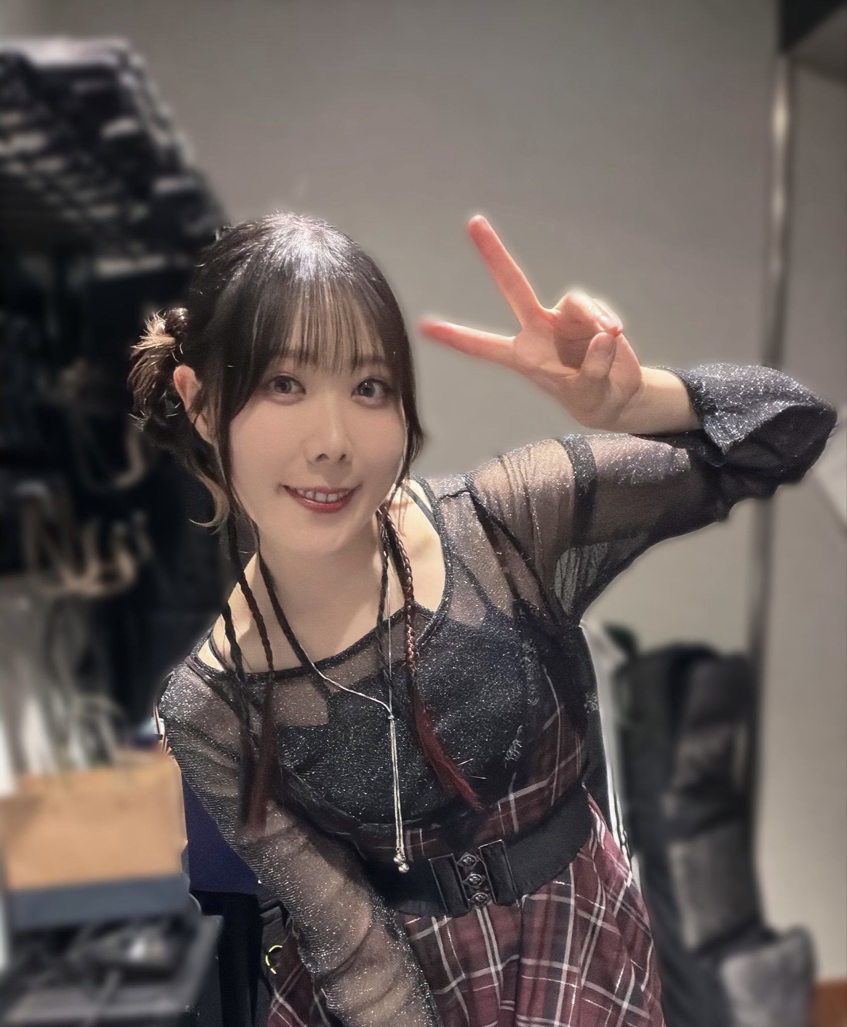 Seems like ex Shonen Knife drummer, **Leo** (Emi Morimoto), had a