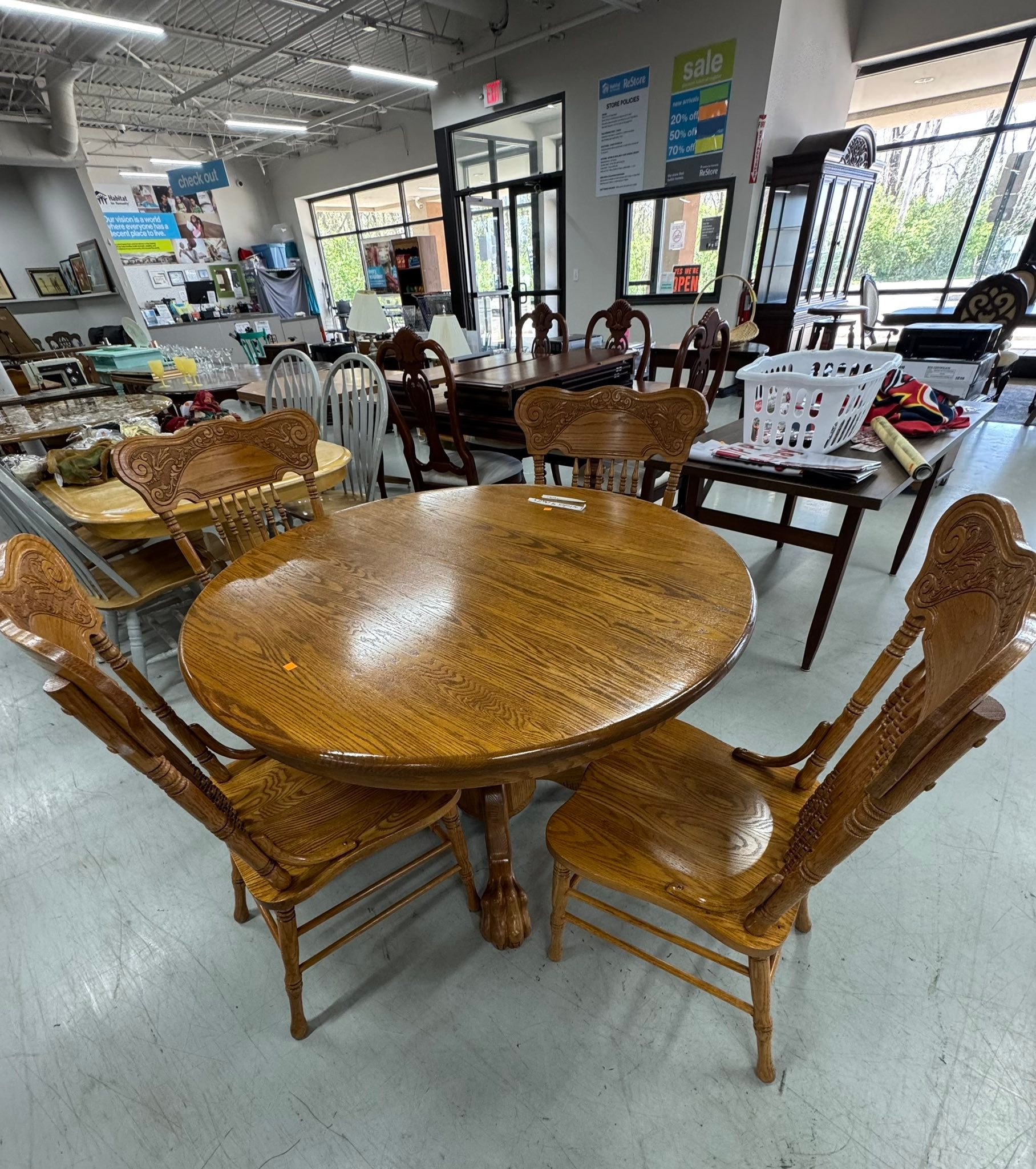 Lewis & Clark Habitat for Humanity ReStore - Clawfoot table with two ...