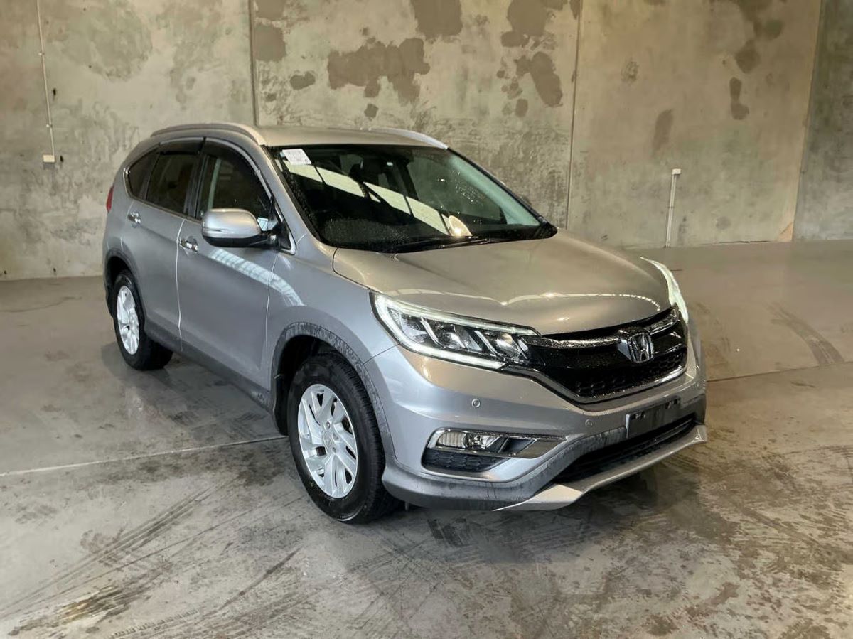 This one's worth the drive 🚗💨 This 2016 #Honda CR-V VTi-S is