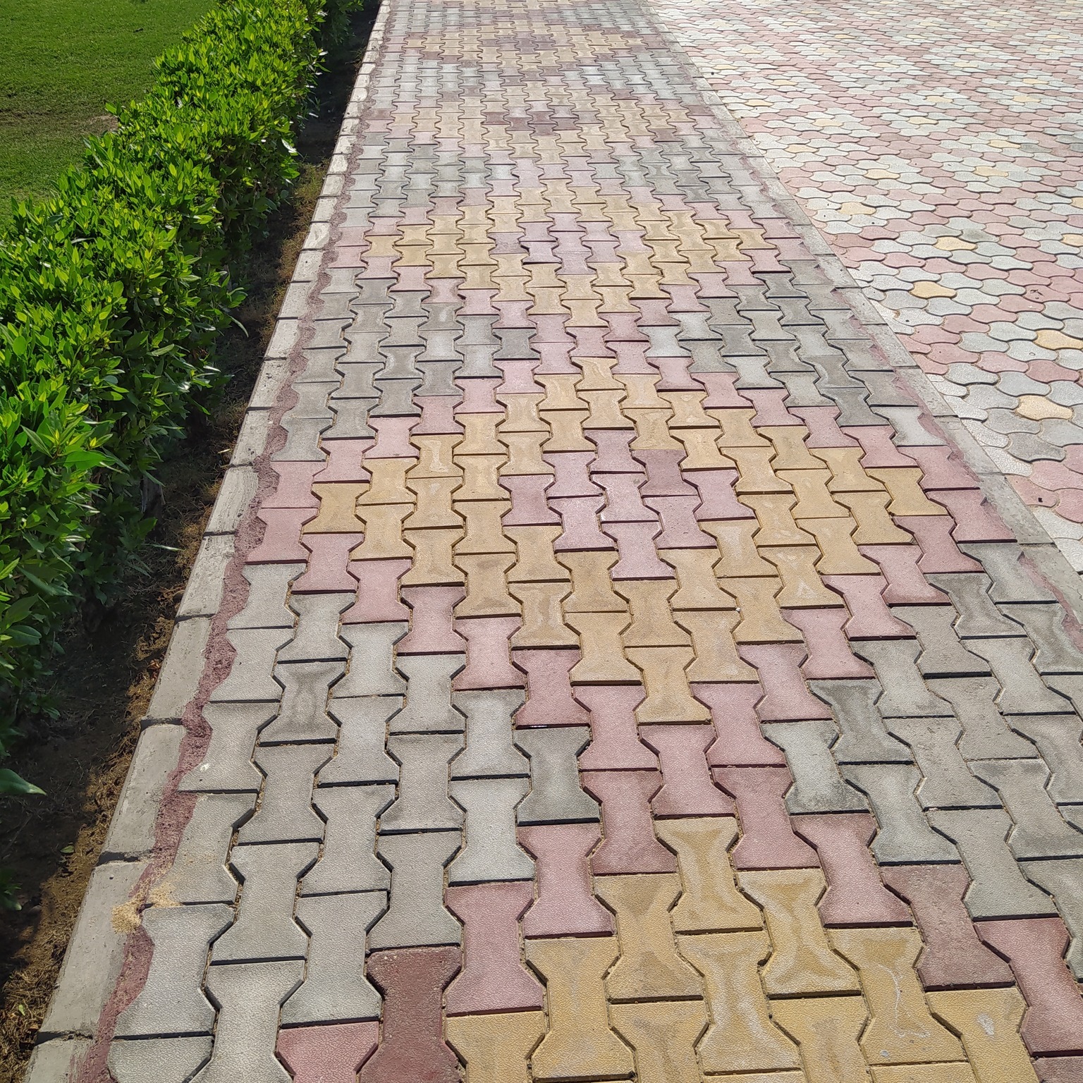 Rockrete Manufacturer of Concrete Pavers, Tiles and Kerbstones. | Karachi