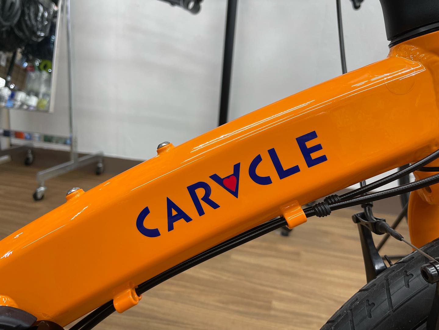 CARACLE-S 世界最小サイズに折りたためる自転車】 先日ご紹介した 