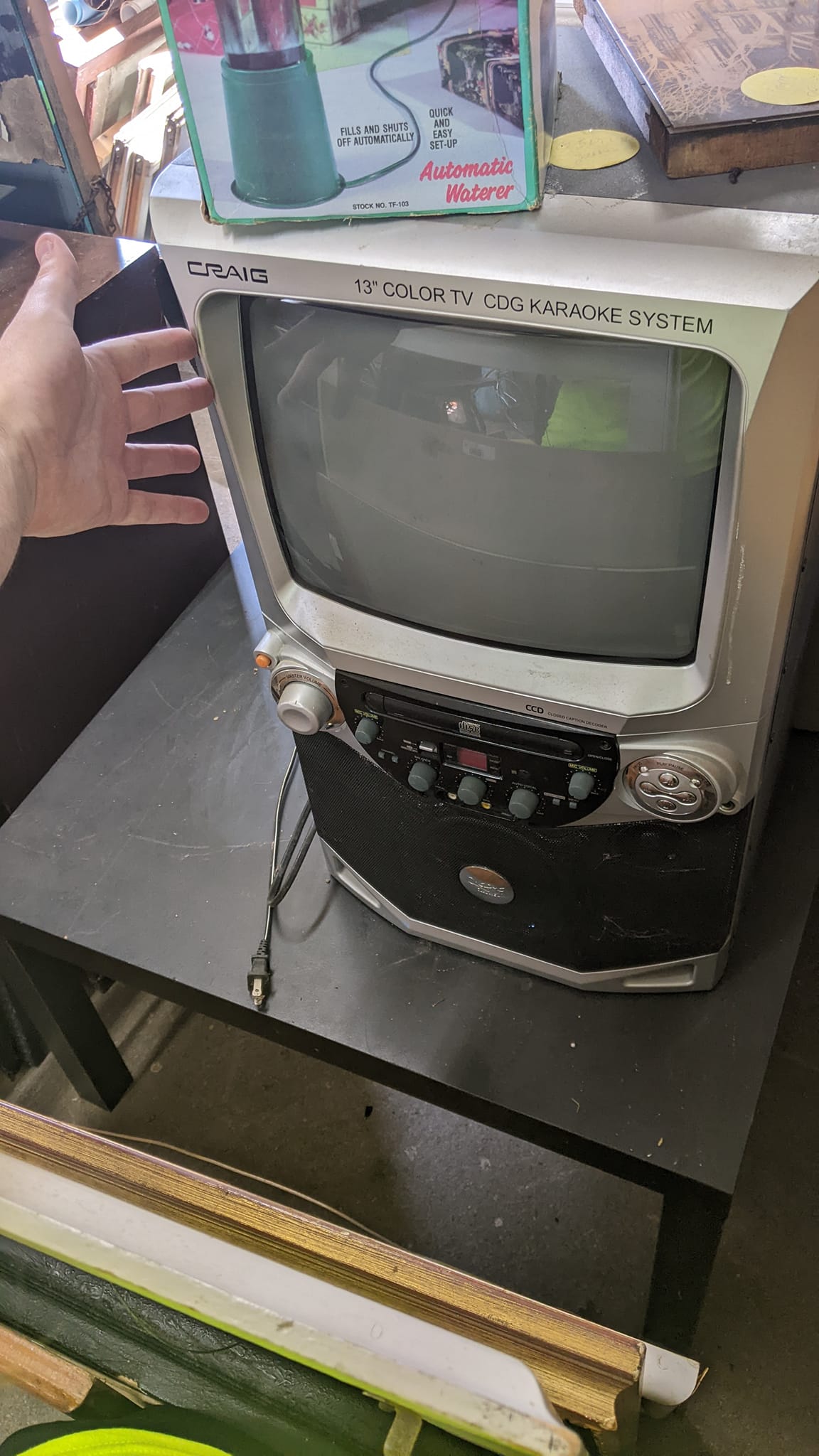 Vintage karaoke machine with 13