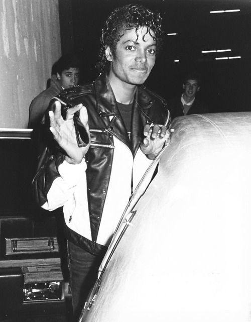 OnThisDay November 14, 1983 Michael Jackson attended the premiere