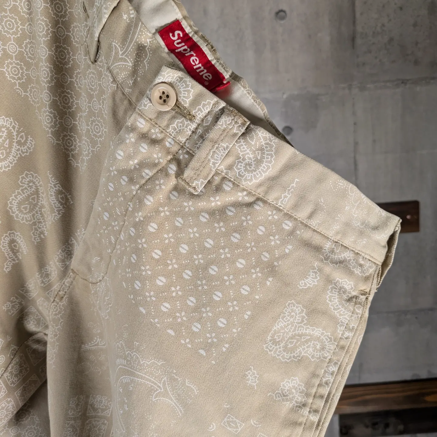 Supreme ペイズリー チノパン ベージュ Supreme 20ss Paisley Grid