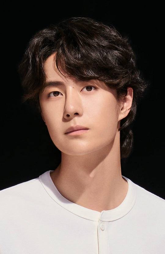 𝐔𝐍𝐈𝐐-王一博 (@0508WANGYIBO) • Facebook