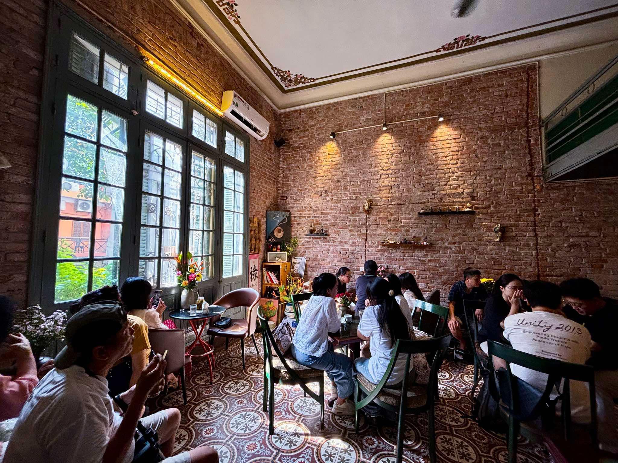Loading T café | Hanoi