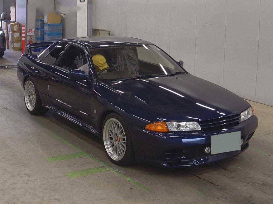 JDM Garage UK - Check out this 1993 R32 GTR in TH1 - Dark... | Facebook