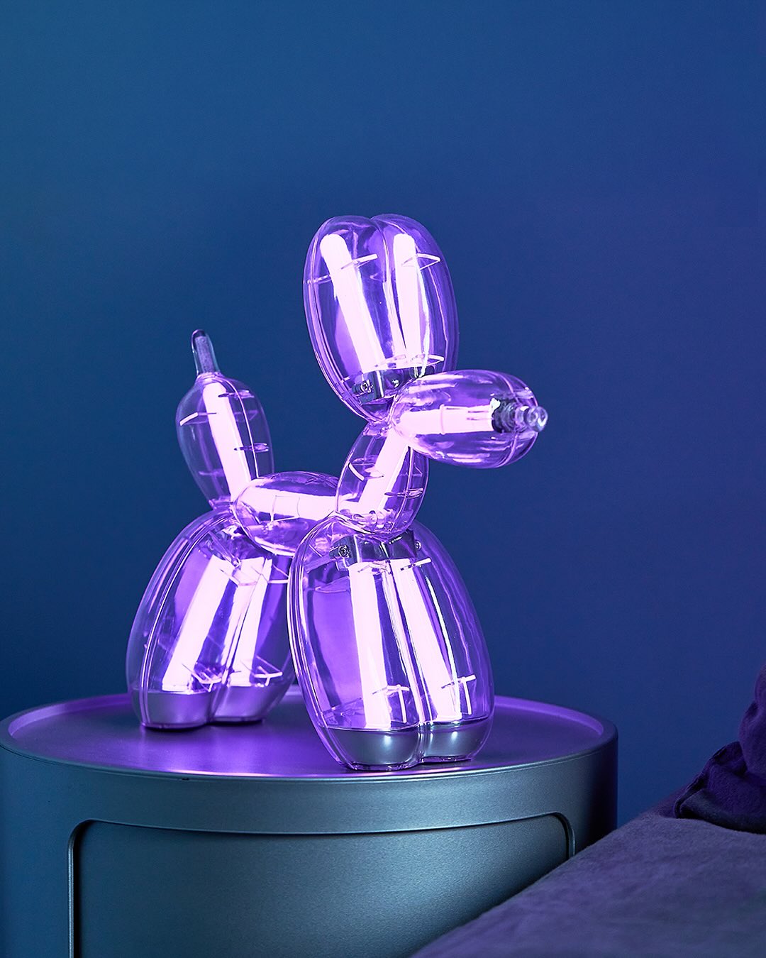 The Balloon Dog by @jeffkoons is becoming a sculptural icon that