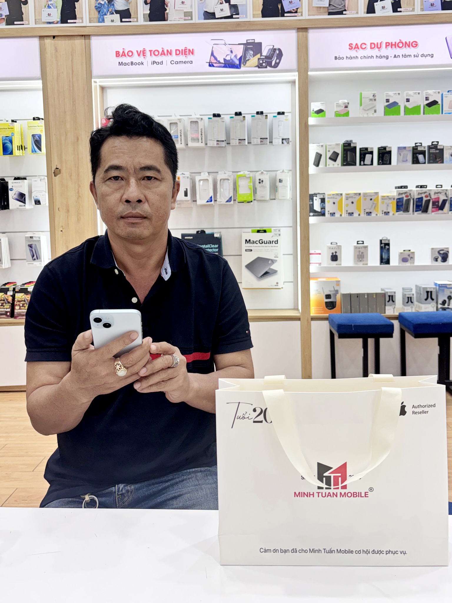 Minh Tuấn Mobile added a new photo. - Minh Tuấn Mobile