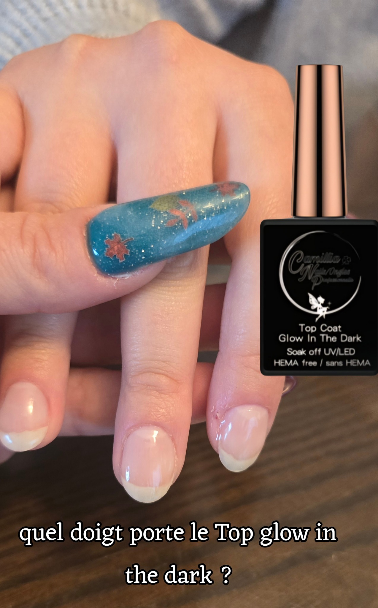 camillia-quel-doigt-selon-toi-porte-le-top-coat-glow-in-the-dark