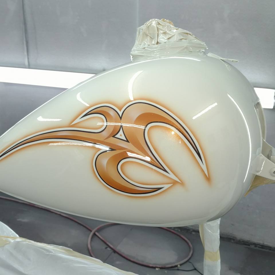 Raul's Airbrushing and Custom Paint