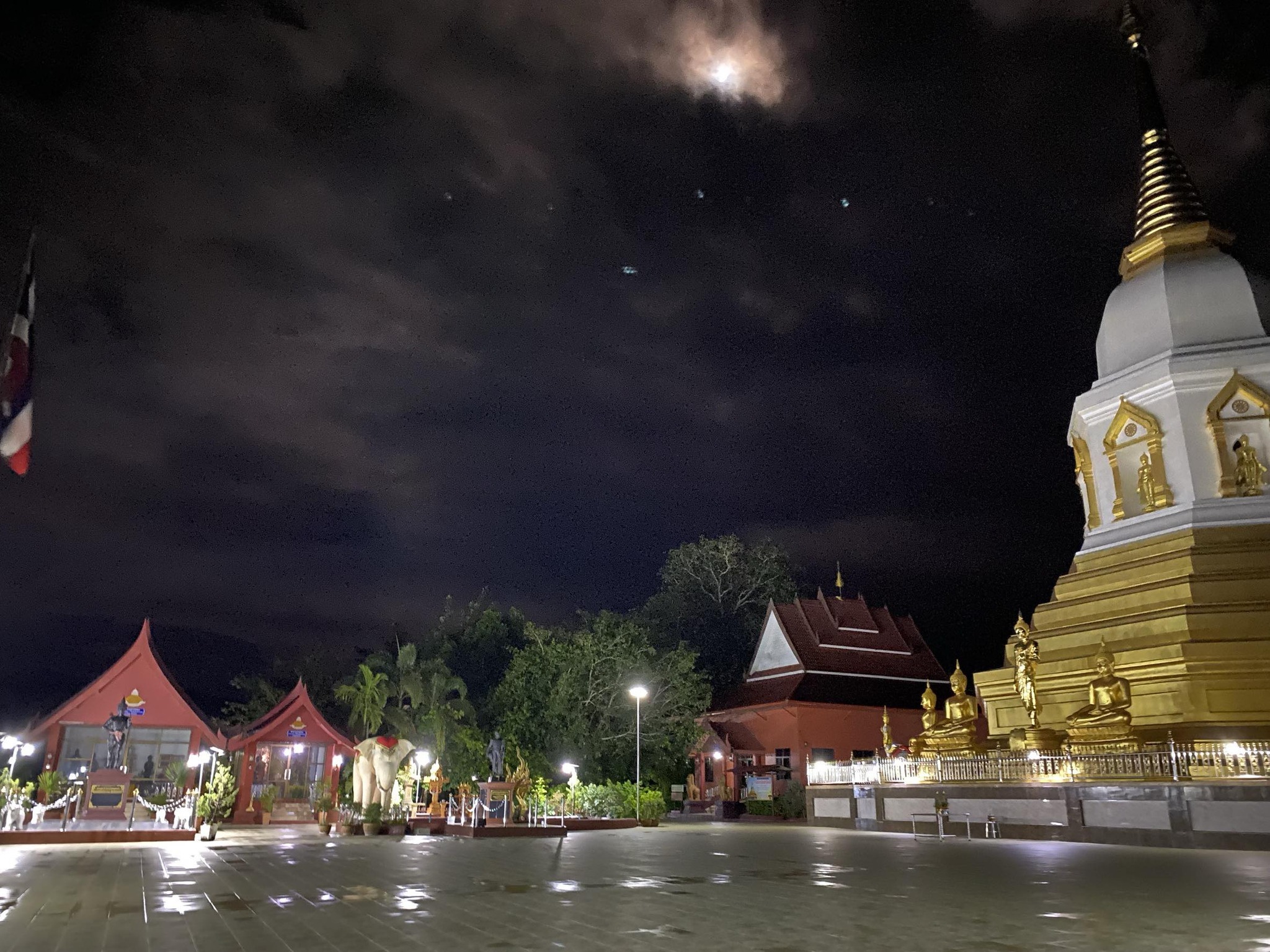 วัดพระธาตุน้ำต้อง พระธาตุเกตุแก้วจุฬามณี - บ่อน้ำพุเย็น พาน เชียงราย ...