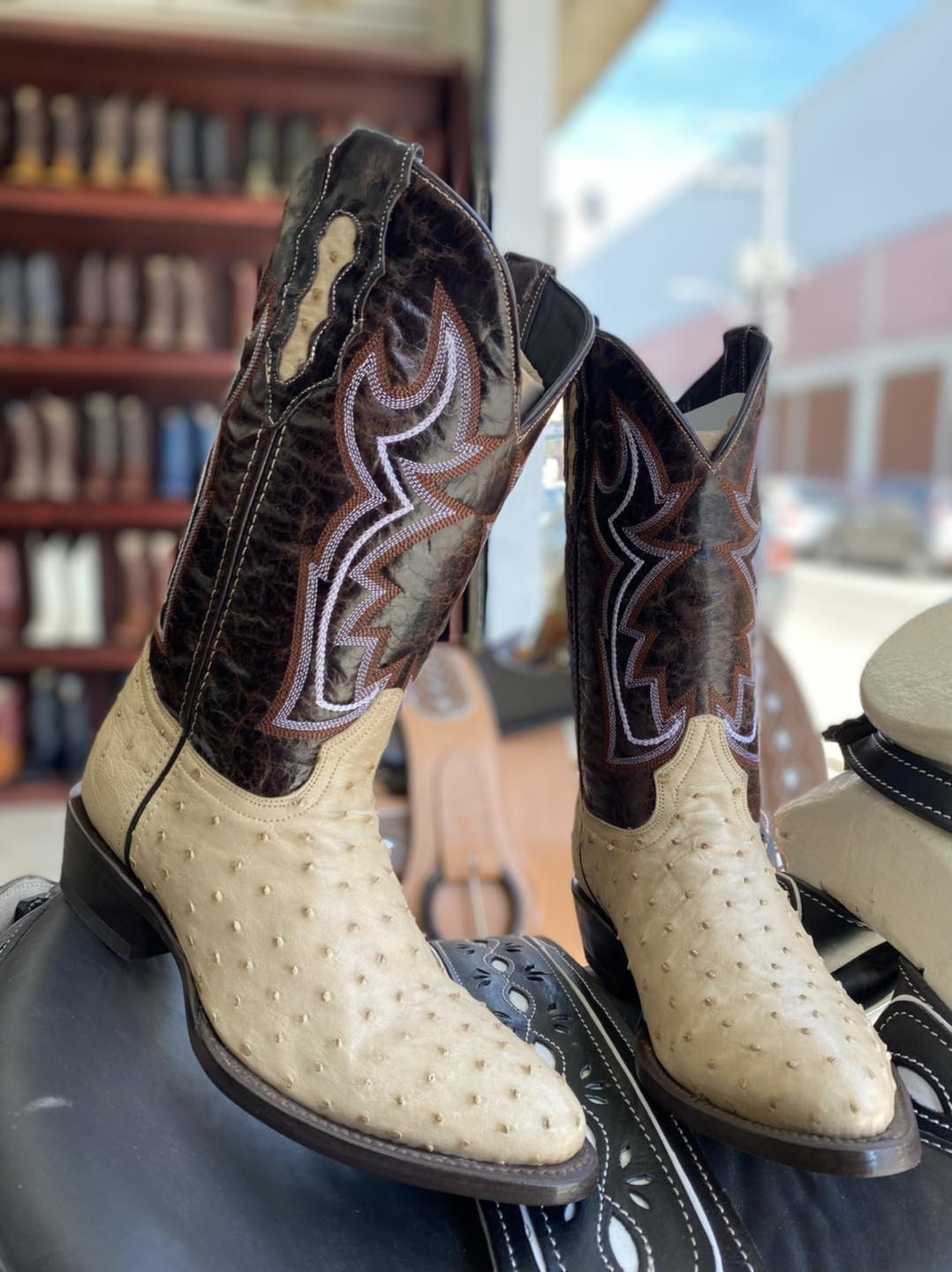 JW Ranch Johann Garcia | León