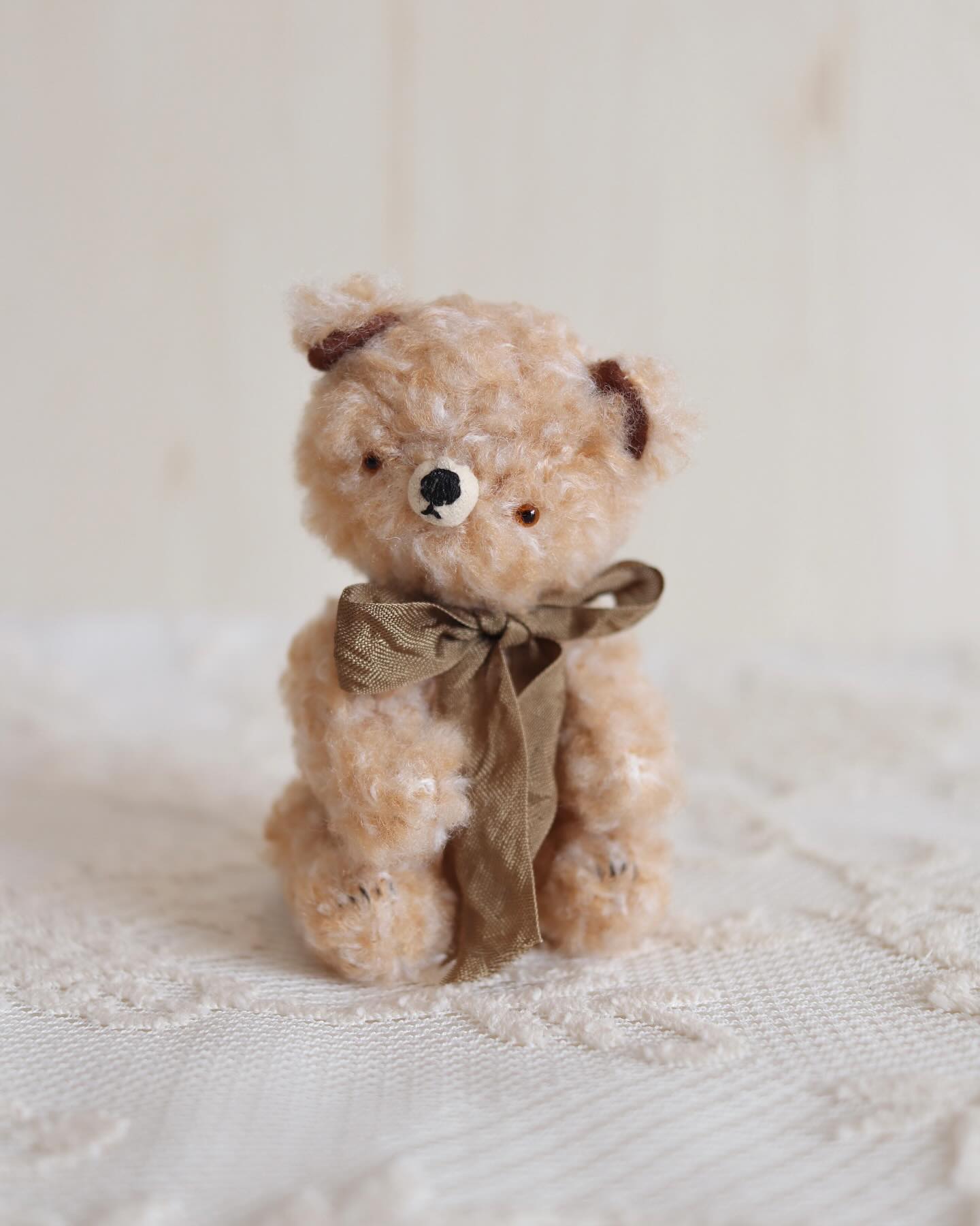 小さなもこもこクマさんが出来上がりました🧸☆。.:＊・゜ 約11cmほど