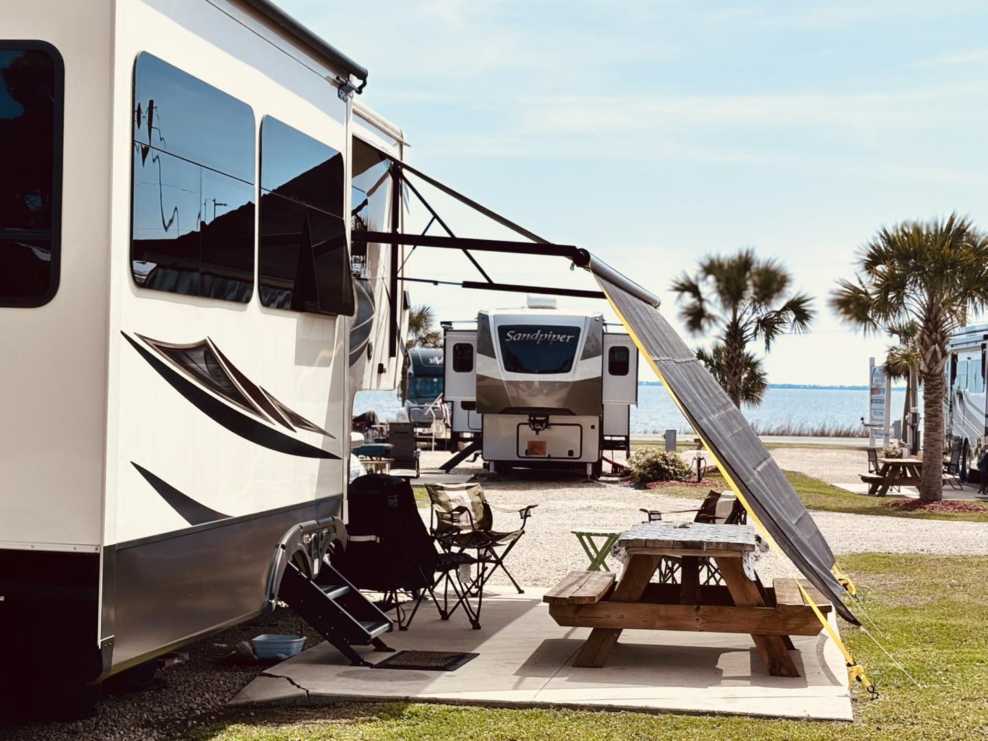 Coastline - Happy Monday from Coastline RV Resort! 🌴☀️ Start your week ...