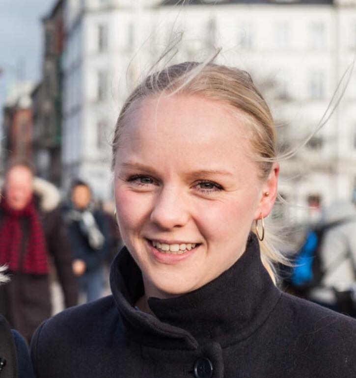 Signe Munk - Nu har jeg tænkt længe og grundigt. Og jeg...