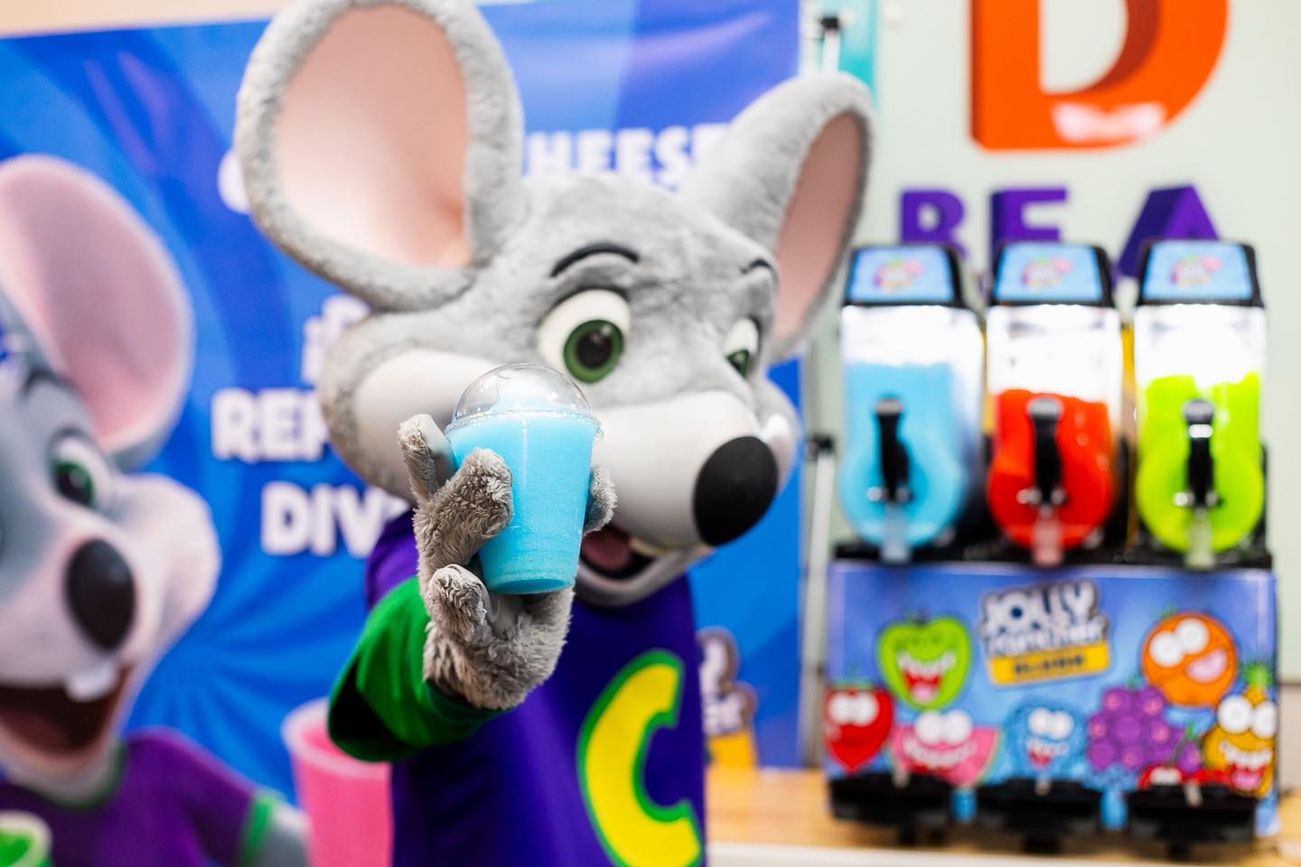 Chuck - 🌀 ¡Jolly Rancher Slush llegó a Chuck E. Cheese! Colores ...