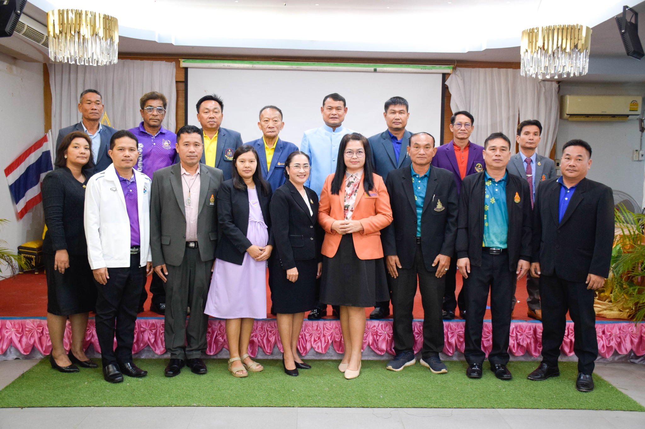 สำนัก... - สำนักงานเขตพื้นที่การศึกษาประถมศึกษากาฬสินธุ์ เขต 3