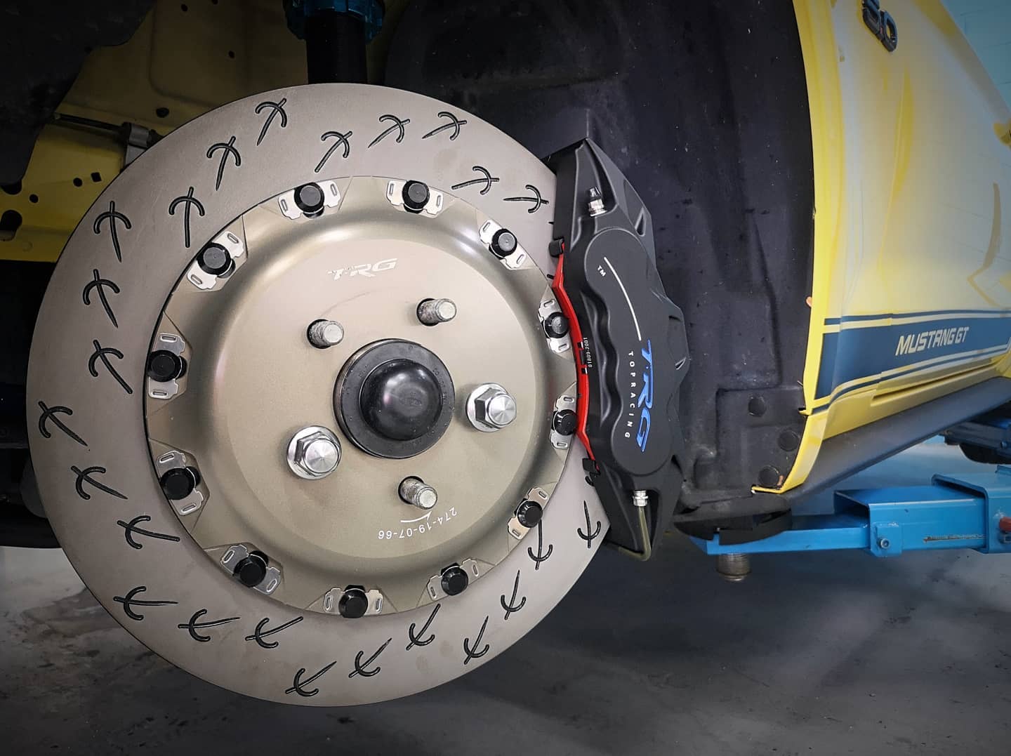 Topracing - 8pot Forged monoblock brake kit for Ford Mustang💥 📍Brake ...