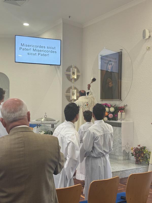Divine Mercy Shrine... - Divine Mercy Shrine Keysborough