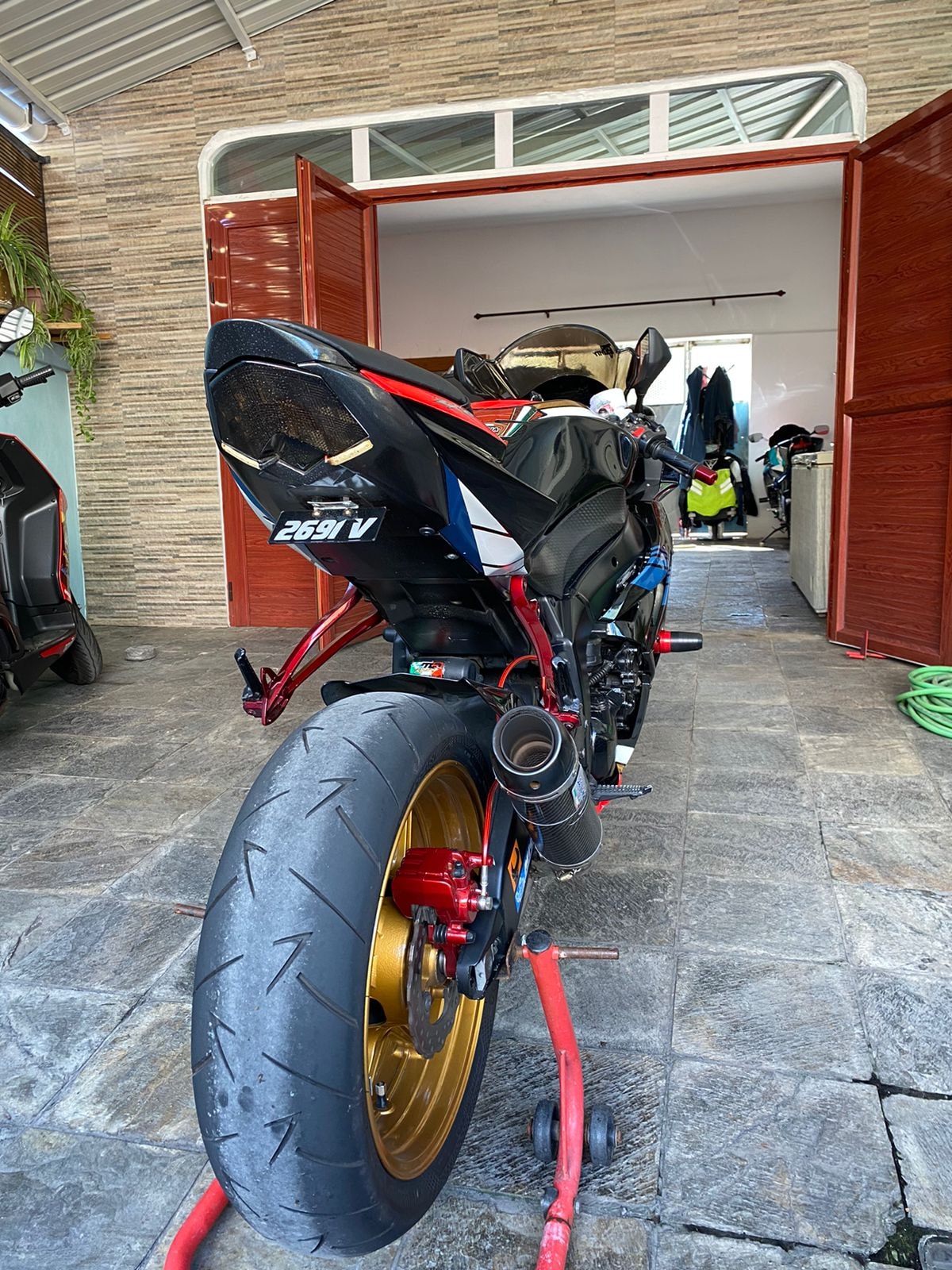 For Sale Zx6r 2010 Km 48107 Full lingne Yoshimura 450k a debat For