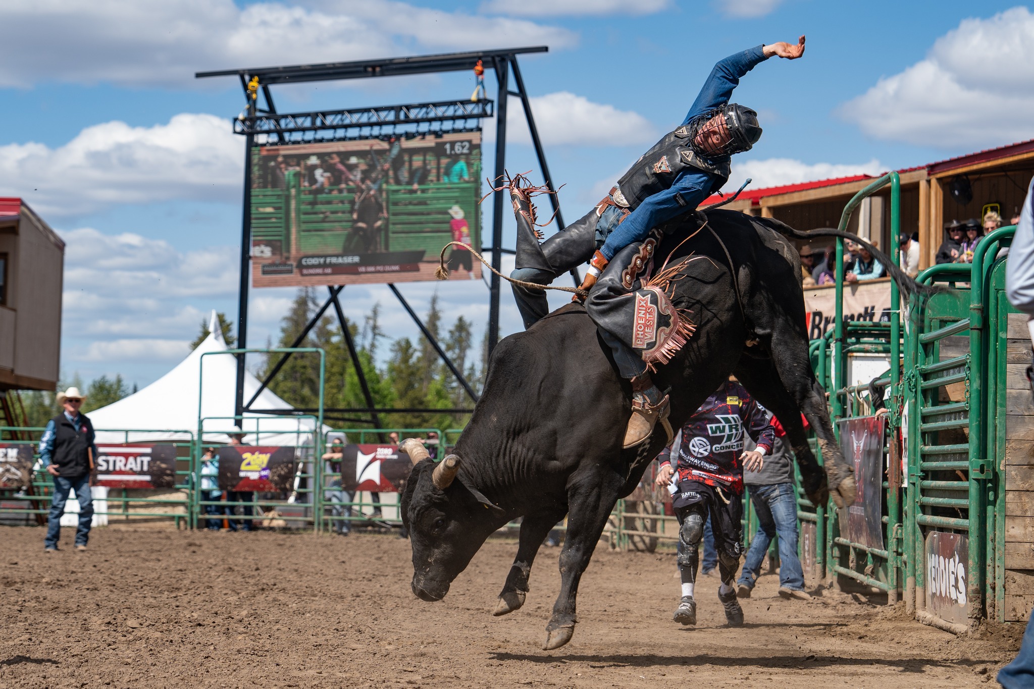 Grande - Catch thrilling, pro rodeo action at the 2025 Grande Prairie ...