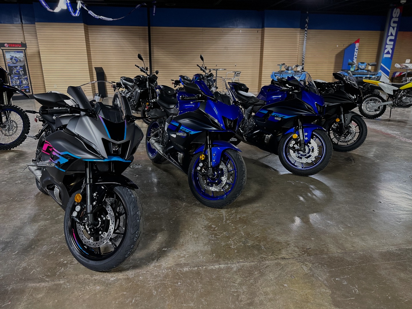 🏁In the market for a new Yamaha R7? We have all the colors