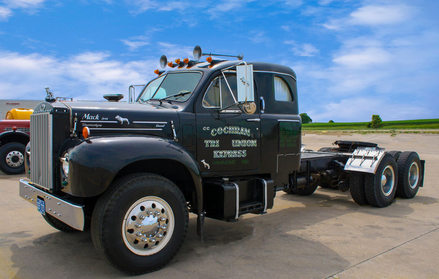 1962 Mack Model B61, 180hp Thermodyne inline-6, 13 speed